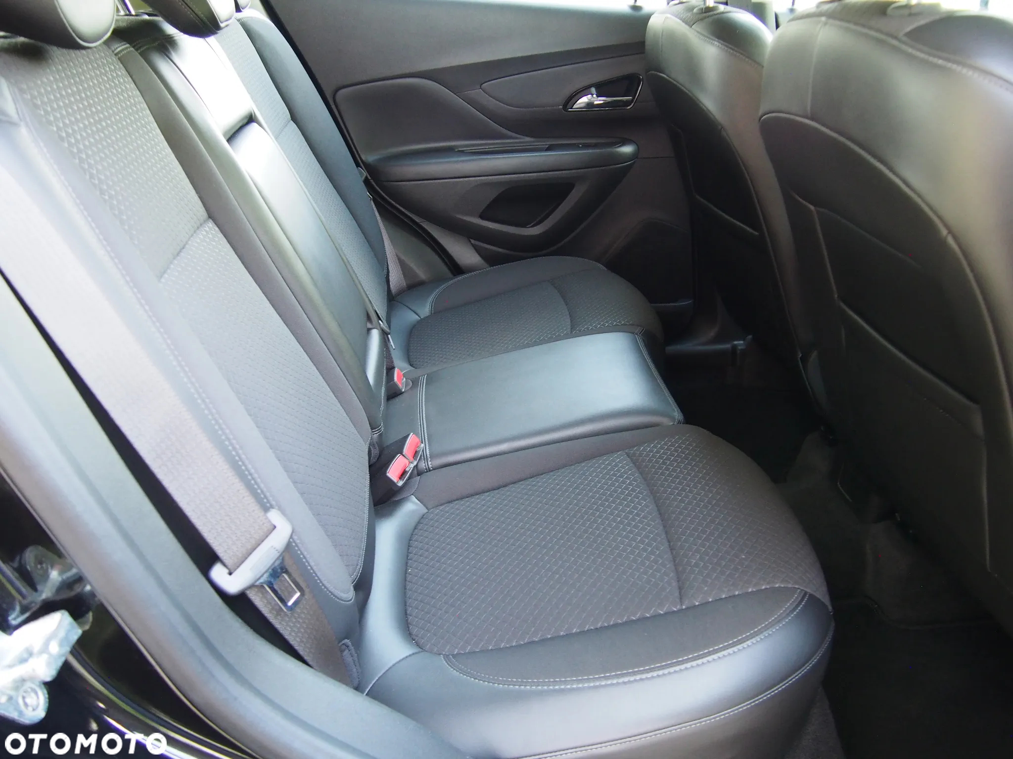 Opel Mokka X 1.6 CDTI Design Line S&S - 19