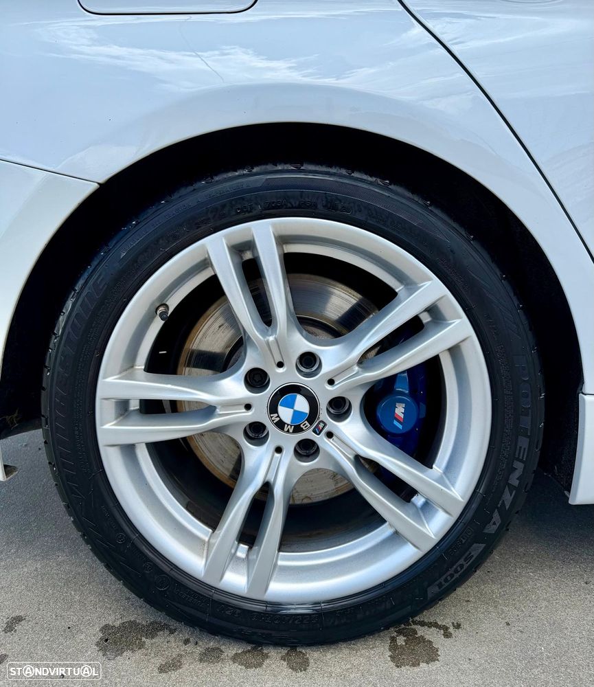 BMW 320 d Pack M - 11