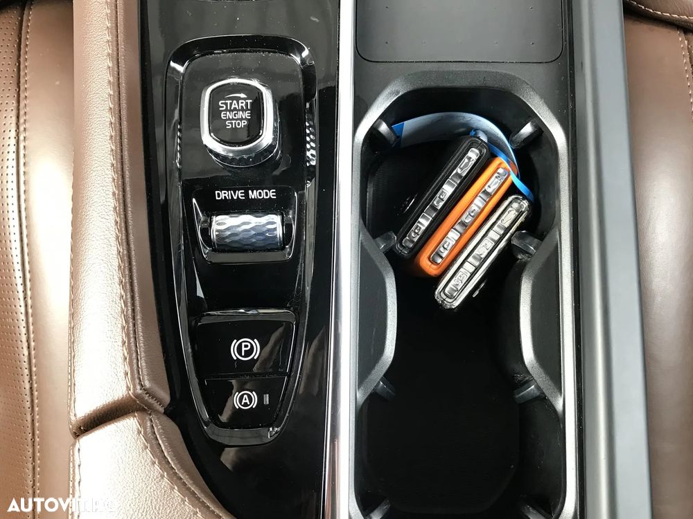 Volvo XC 90 B5 MHEV AWD 5 locuri Inscription - 31