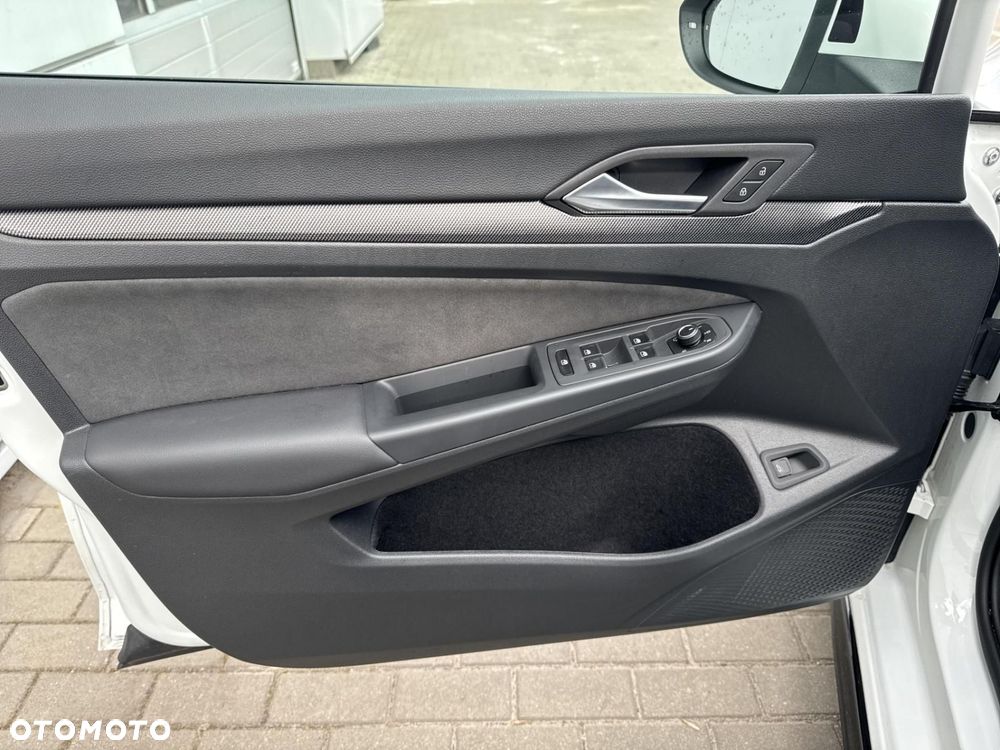 Volkswagen Golf - 12