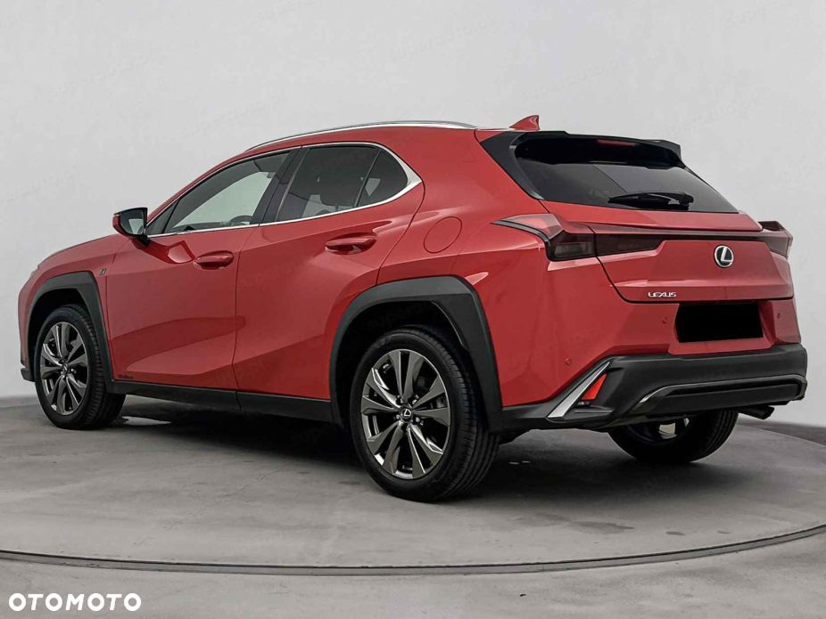 Lexus UX - 8