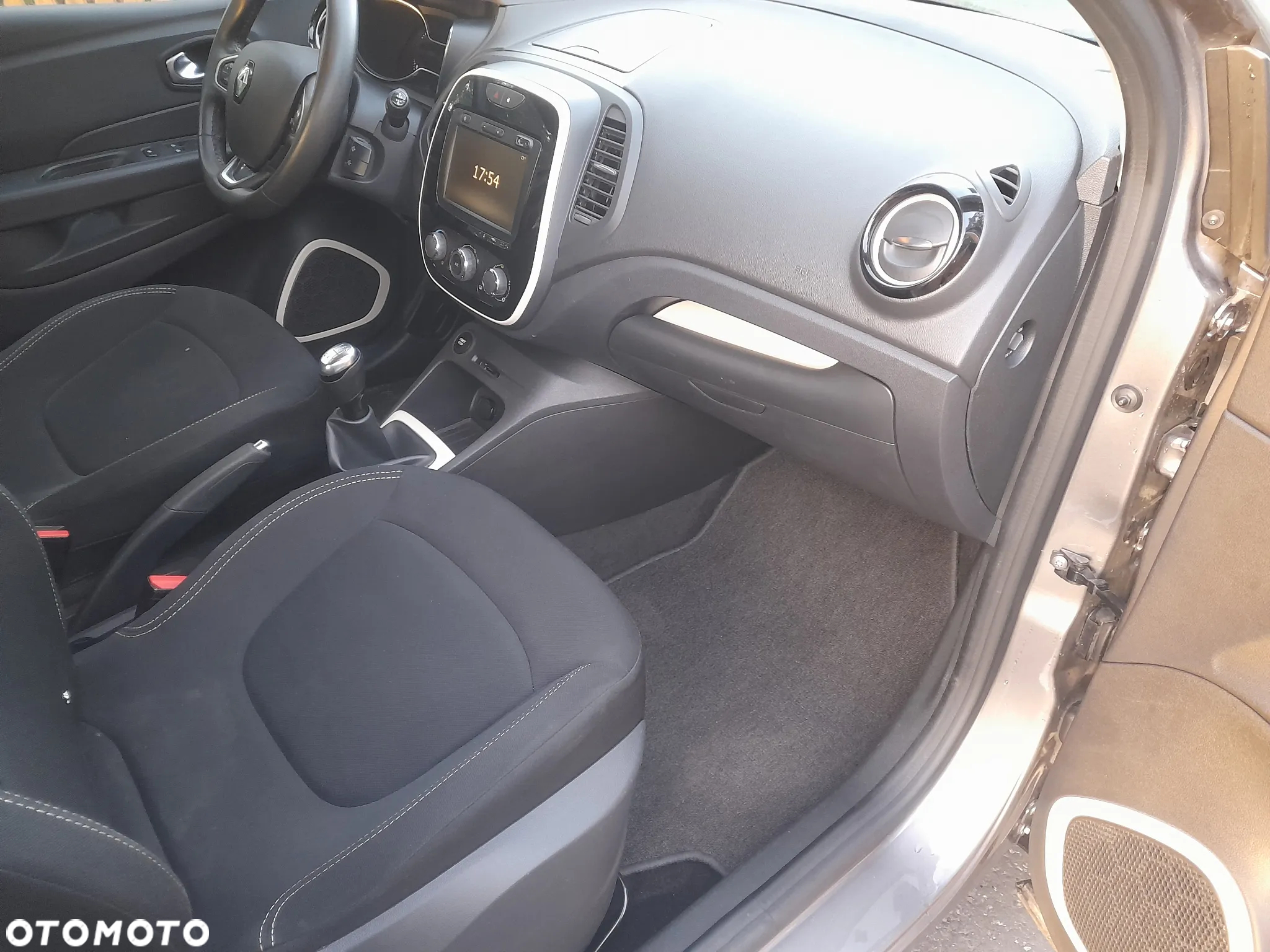 Renault Captur - 11