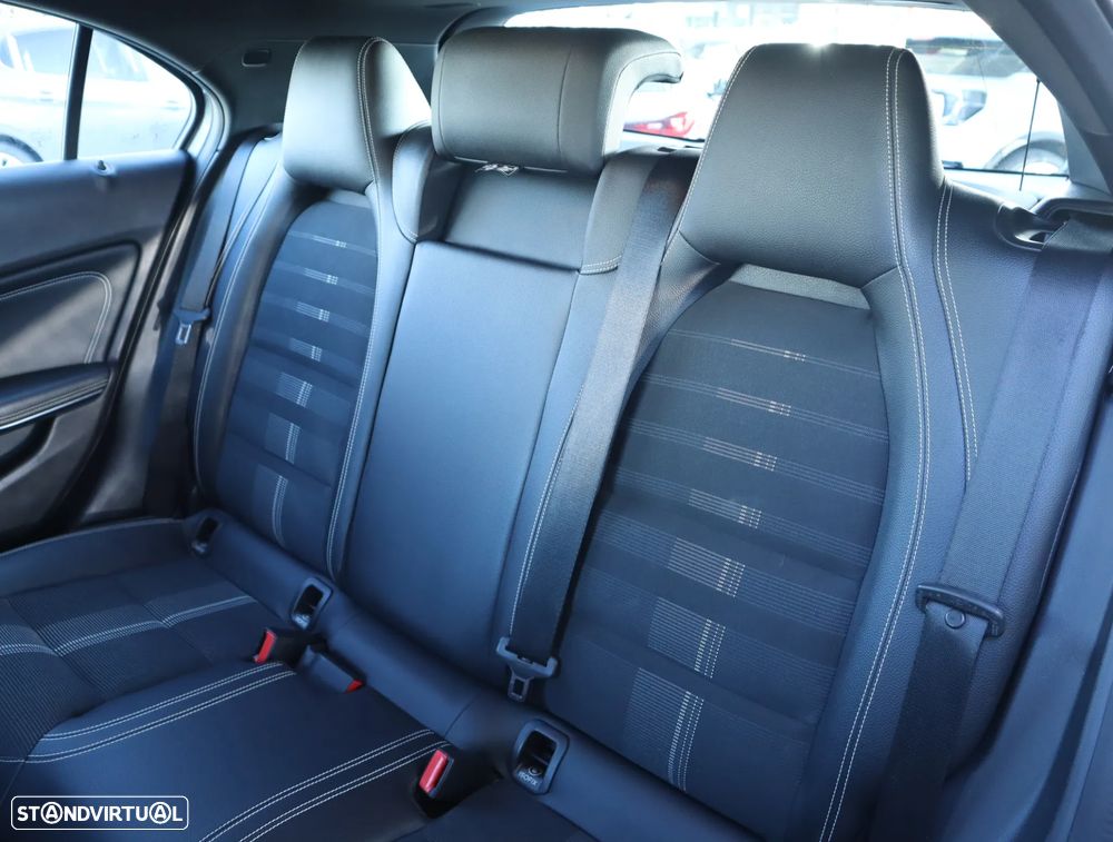 Mercedes-Benz A 180 d Urban - 20