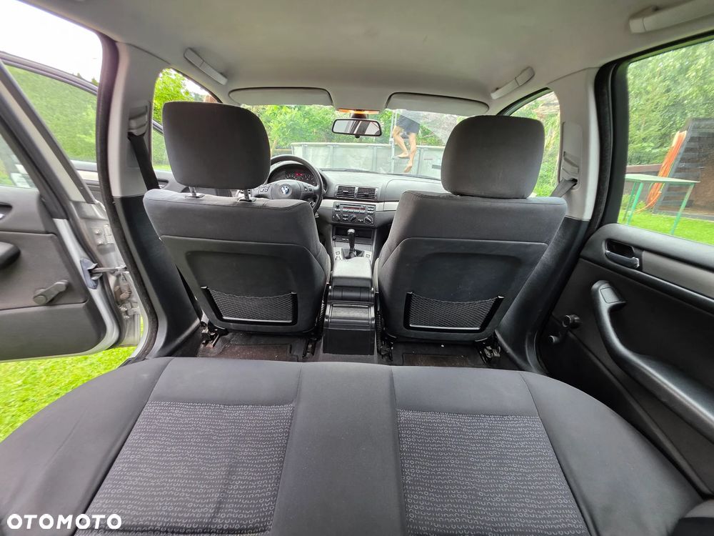 BMW Seria 3 316i - 12