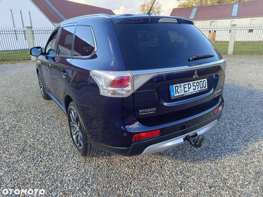 Mitsubishi Outlander 2.0 2WD Diamant Edition - 6