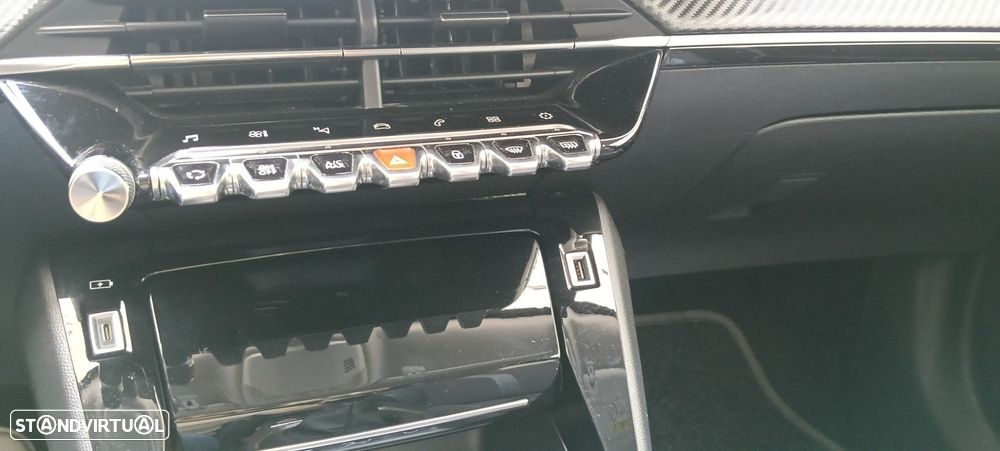 Peugeot 2008 1.5 BlueHDi Allure Pack - 14