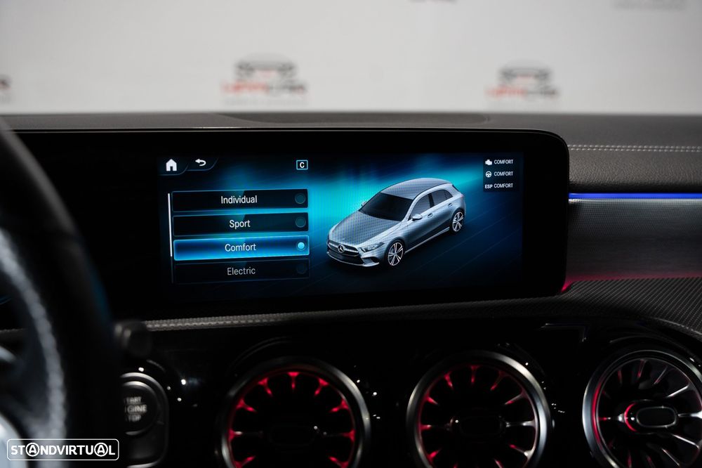 Mercedes-Benz A 250 e AMG Line - 23