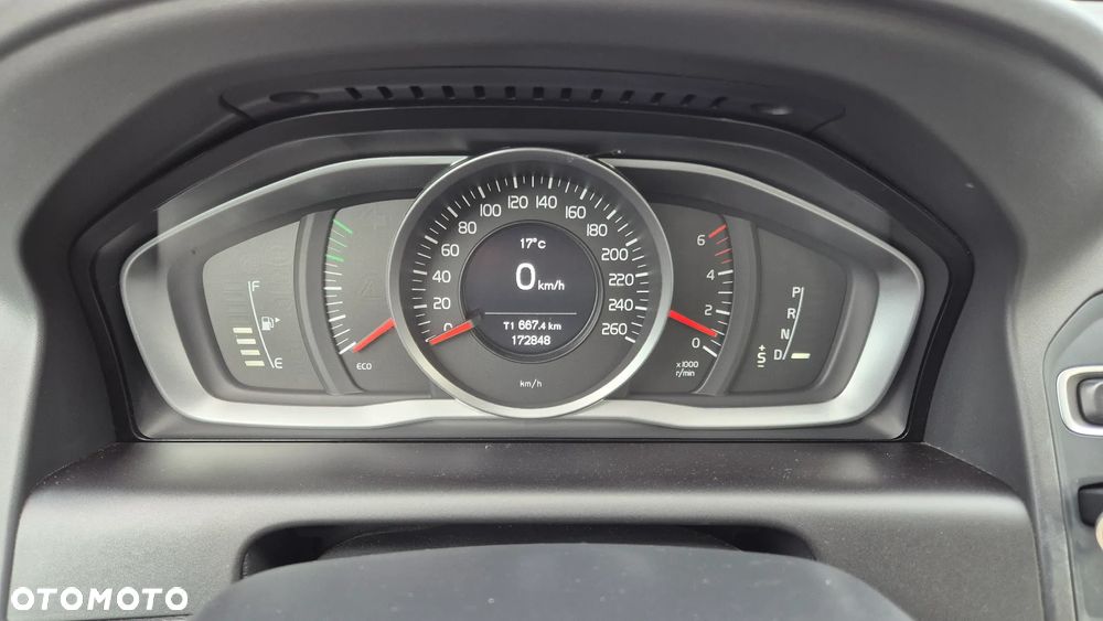 Volvo XC 60 D4 Geartronic Momentum - 9