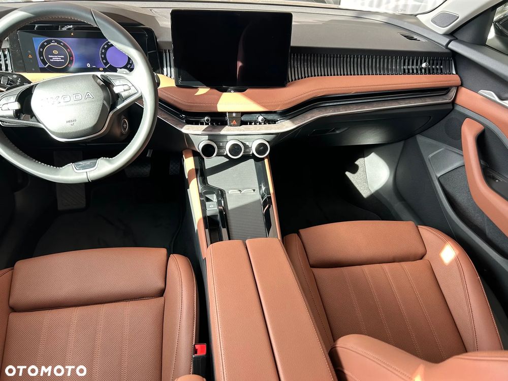 Skoda Superb 2.0 TDI SCR 4x4 L&K DSG - 8