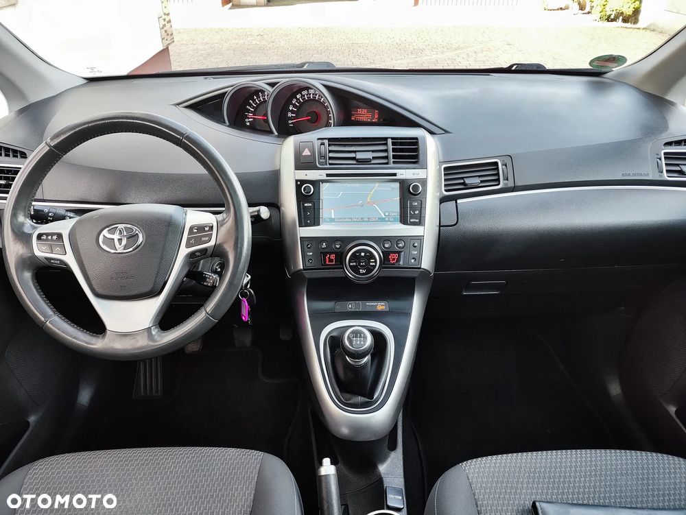 Toyota Verso 1.8 Premium EU5 - 6