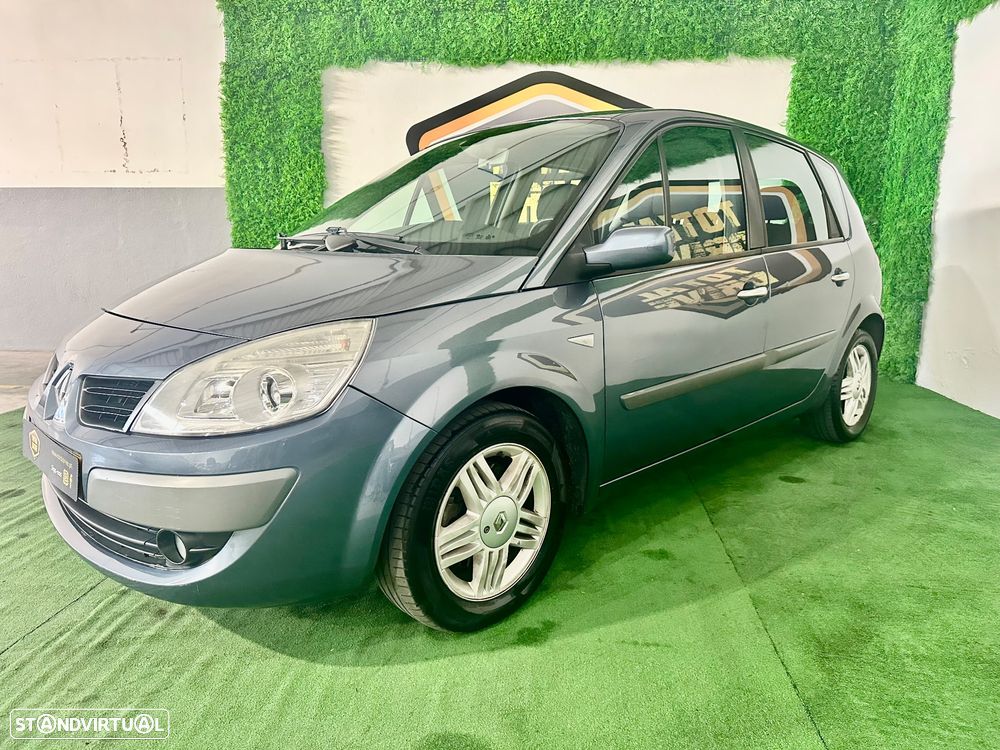Renault Scénic 1.9 dCi FAP Dynamique - 1