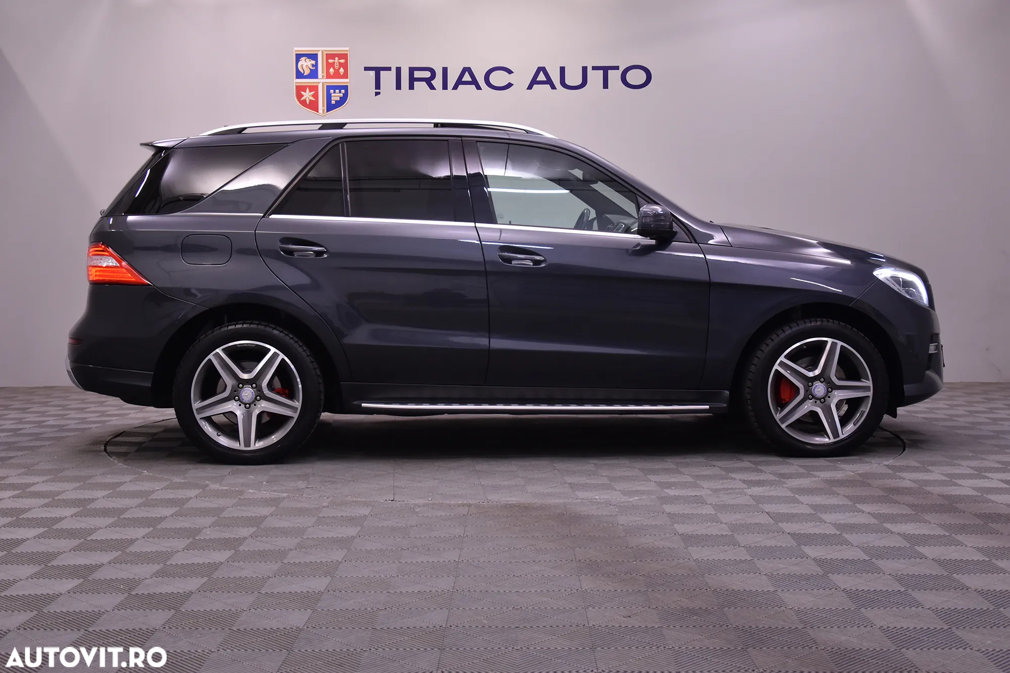 Mercedes-Benz ML 350 BlueTec 4MATIC Aut - 6