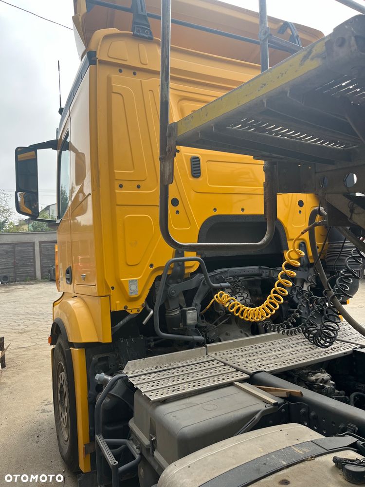 Mercedes-Benz ACTROS - 3