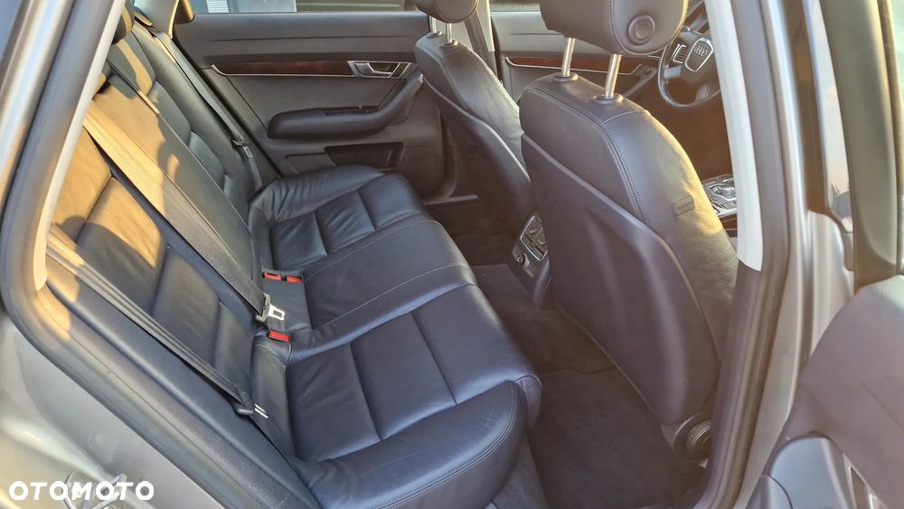 Audi A6 Limousine 2.4 - 13