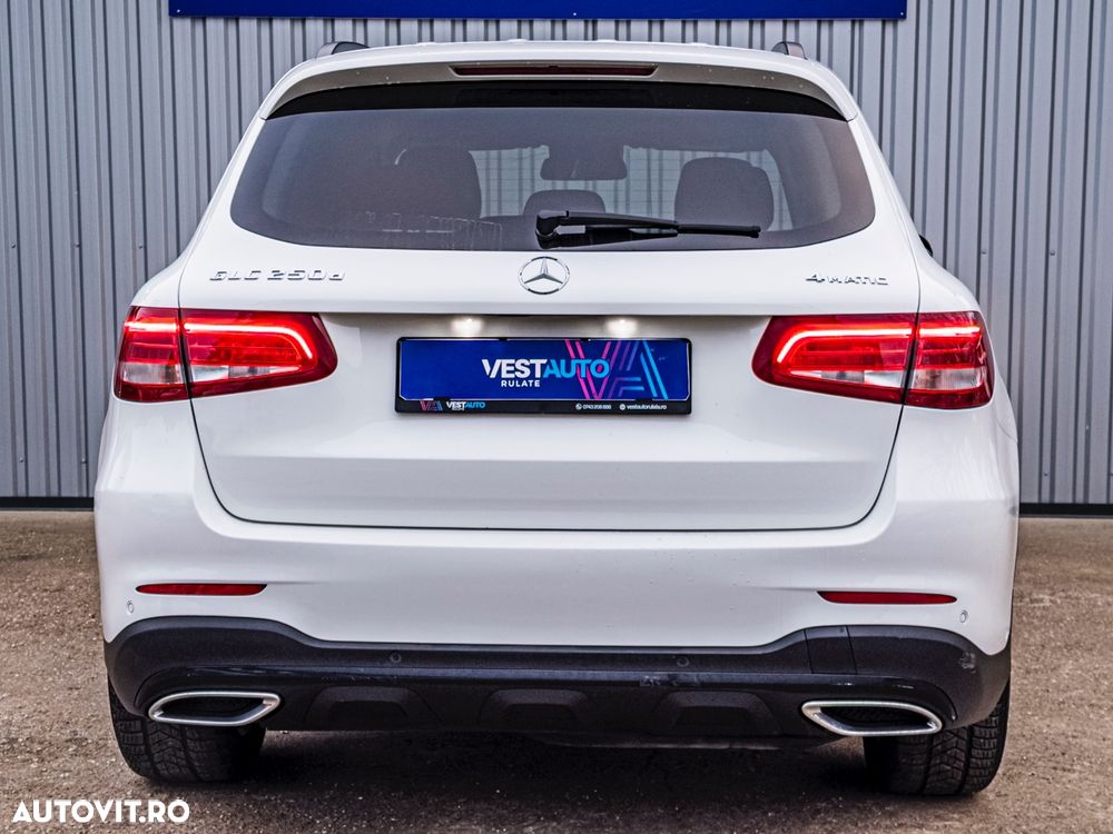 Mercedes-Benz GLC 250 d 4Matic 9G-TRONIC - 22