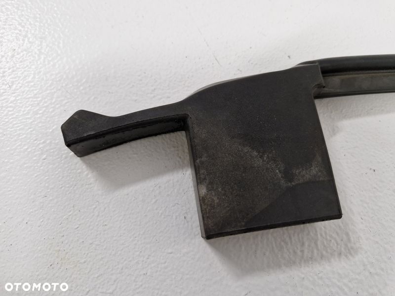 HYUNDAI TUCSON 3 III USZCZELKA PODSZYBIA SZYBY PRZÓD 86442-D3000 86432-D3000 - 3