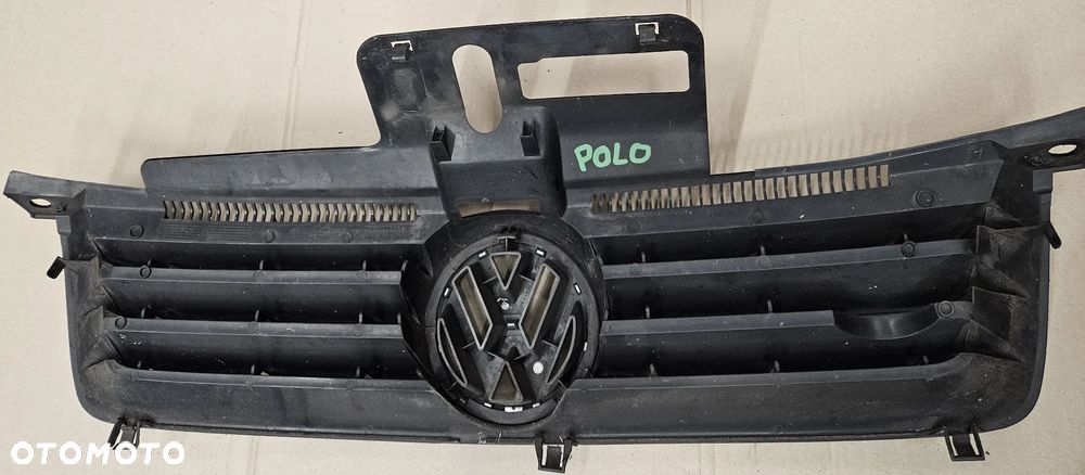 VW Polo 9N grill 6Q0853651 - 6