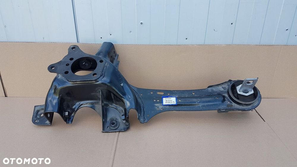 ZWROTNICA PIASTA KOŁA TYŁ PRAWA VOLVO V60 S60 15- 31476202 - 2