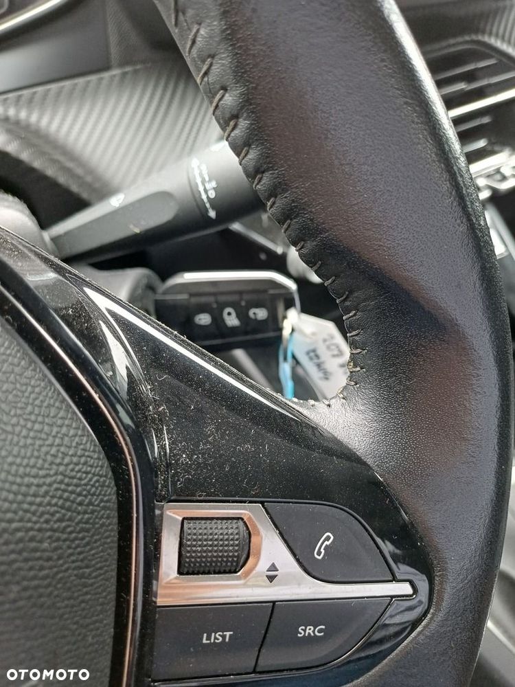 Peugeot 208 - 27