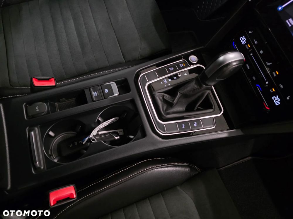 Volkswagen Passat - 19