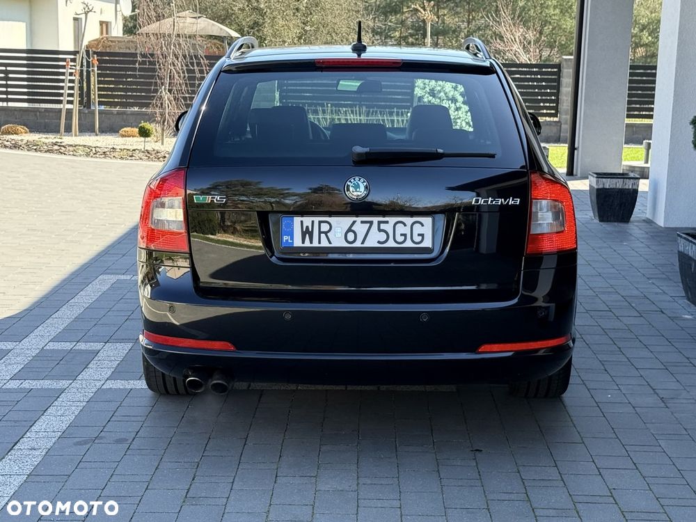Skoda Octavia 2.0 TSI RS - 6