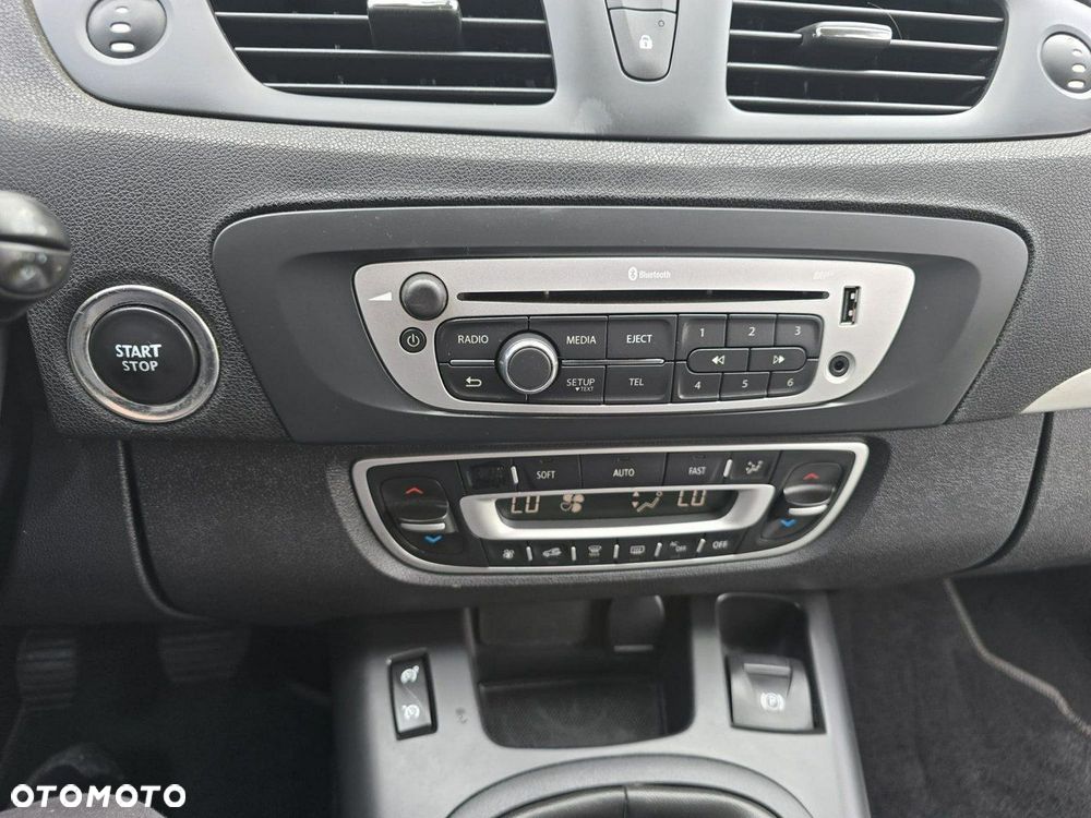 Renault Scenic - 22