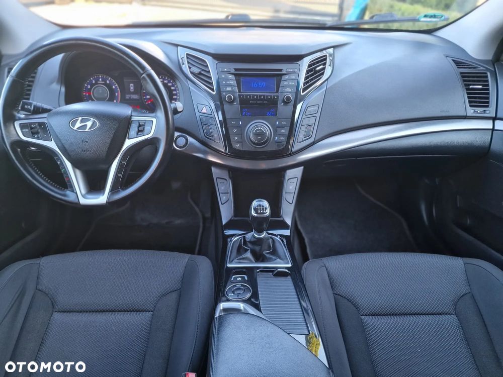 Hyundai i40 i40cw 1.6 Fifa World Cup Edition - 25