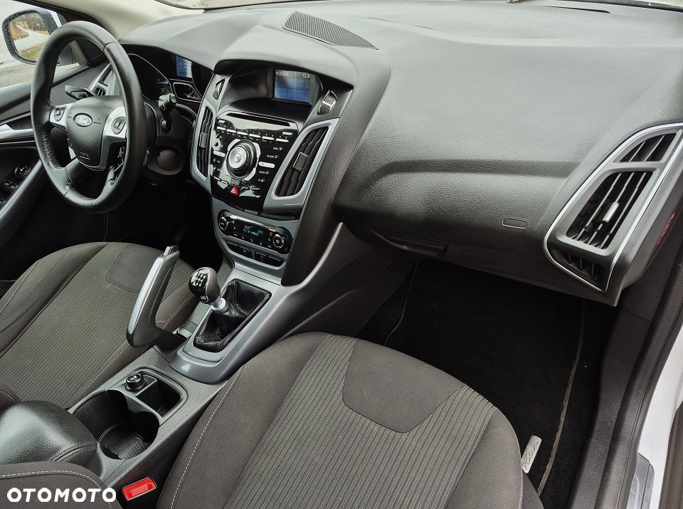 Ford Focus 1.6 TDCi DPF Start-Stopp-System Champions Edition - 16