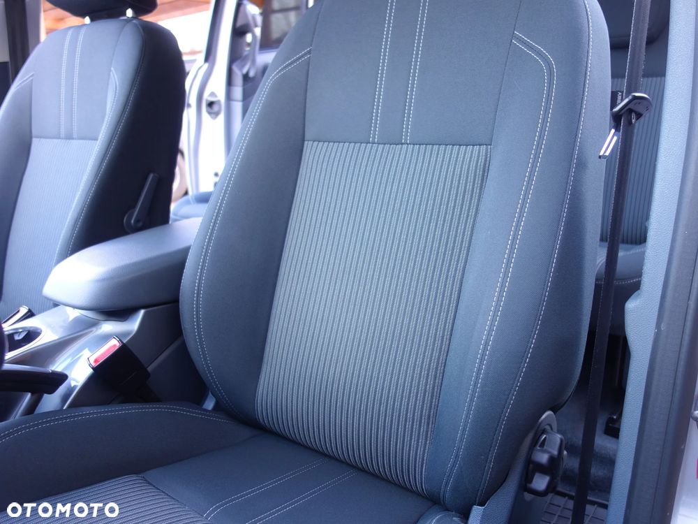 Ford Grand C-MAX 2.0 TDCi Titanium - 27