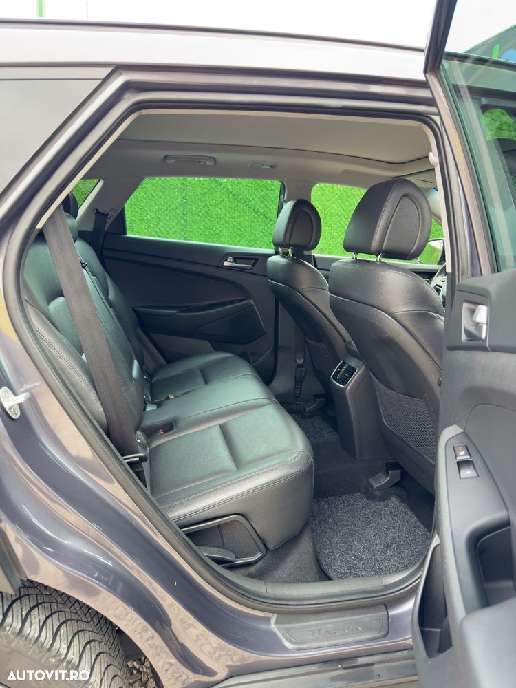 Hyundai Tucson 2.0 CRDI 4WD Automatik Premium - 14