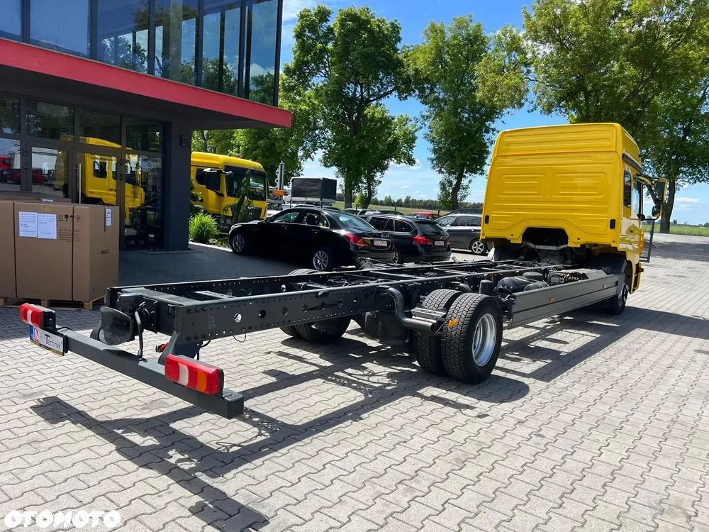 Mercedes-Benz ATEGO - 12