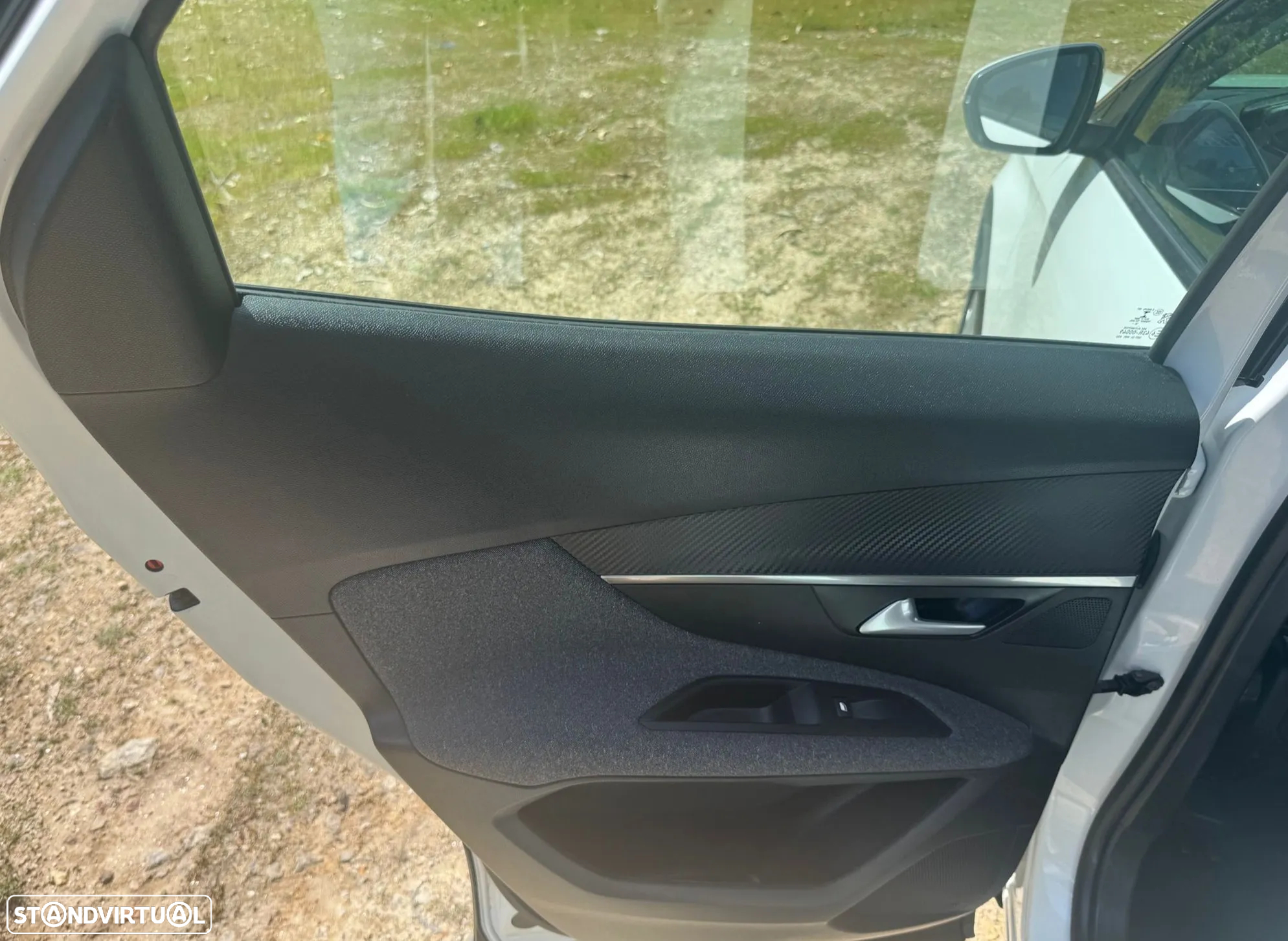 Peugeot 3008 - 18