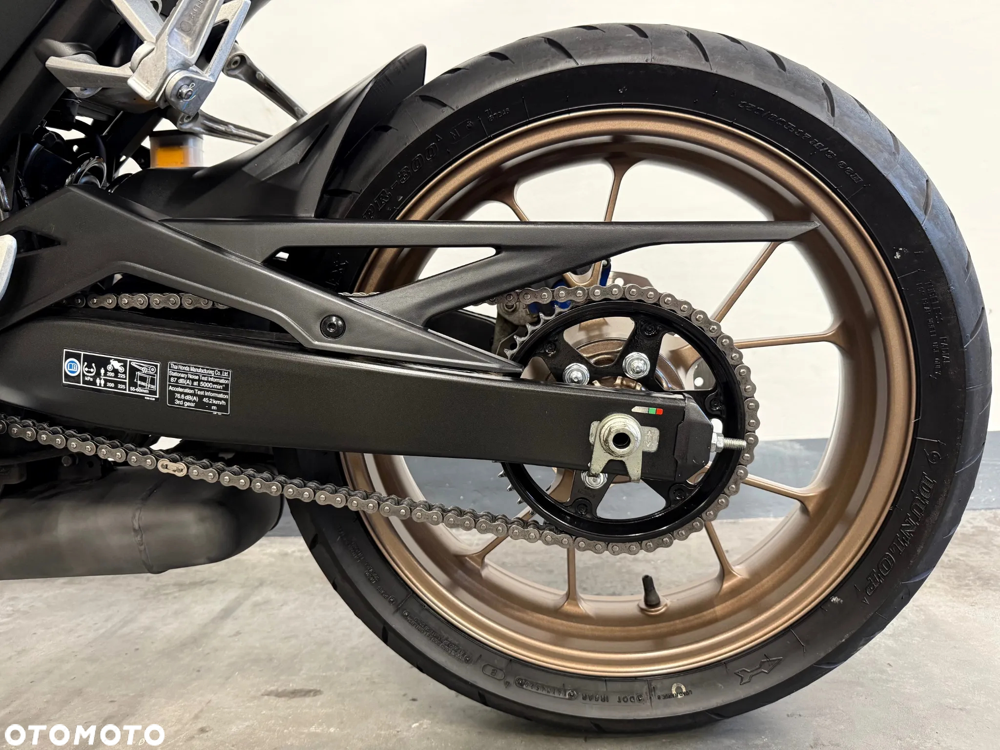 Honda CB - 8