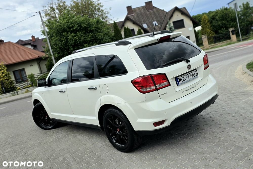 Fiat Freemont 2.0 Multijet Black Code AWD - 25