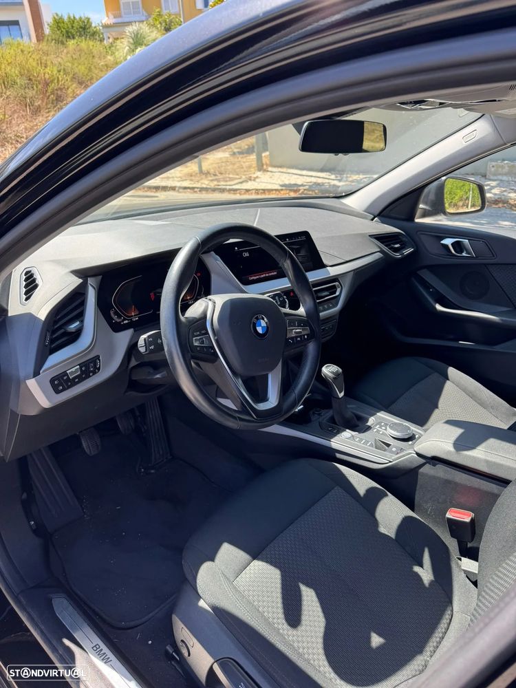 BMW 116 i Advantage — fotografia 7