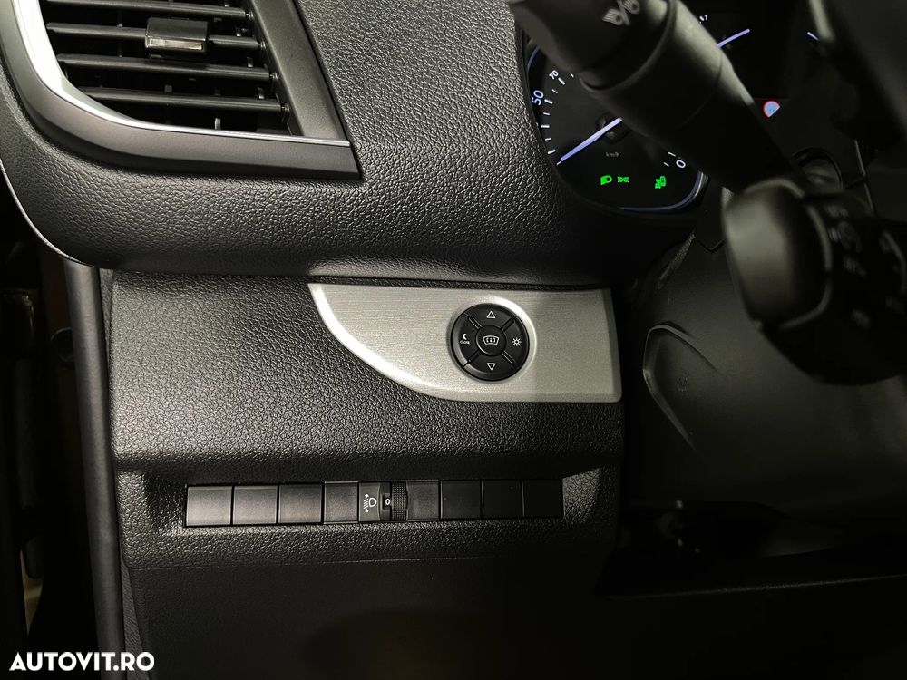 Toyota Proace 2.0 D-4D 177CP 6+1 8A/T VIP 2D - 33