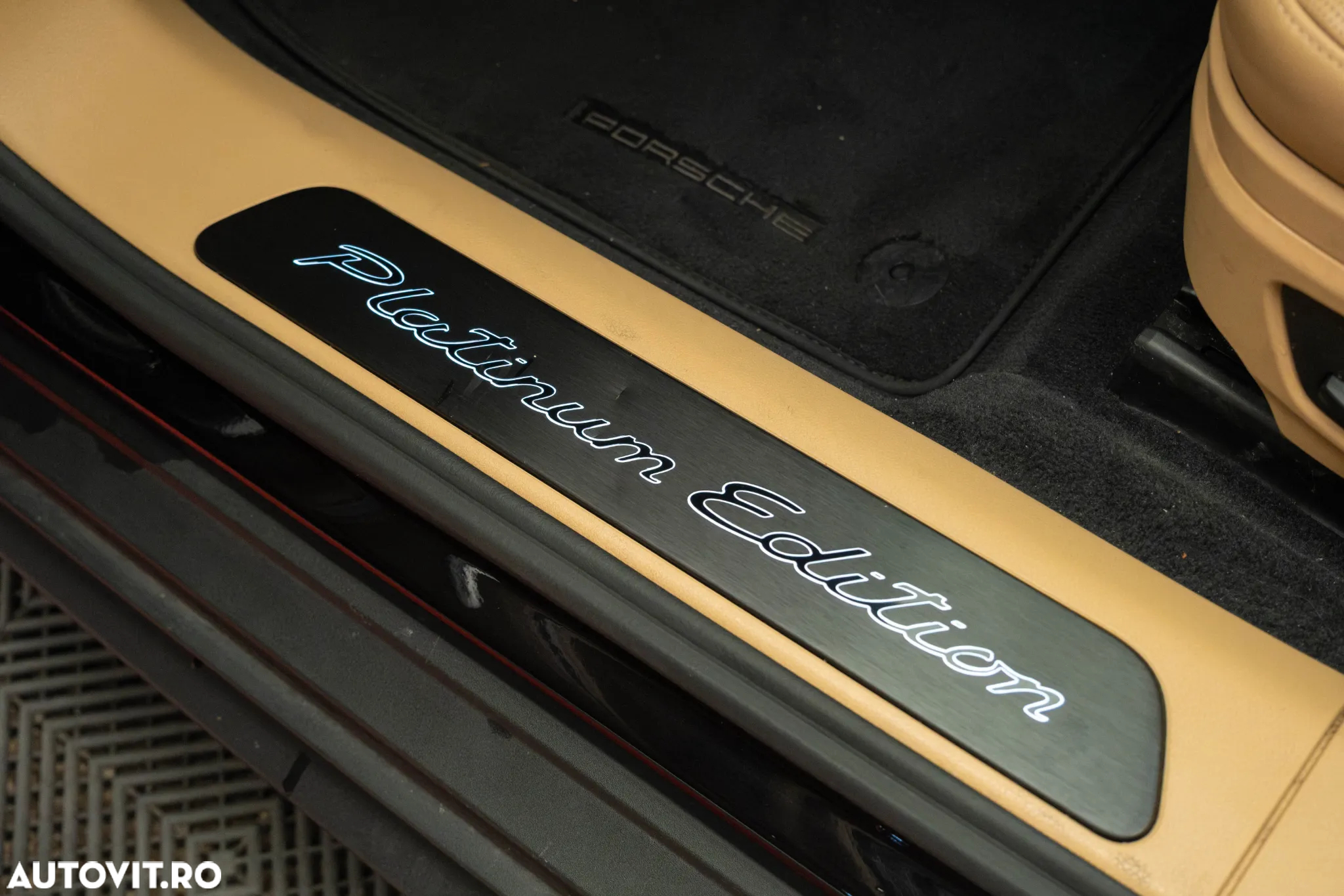 Porsche Panamera - 21