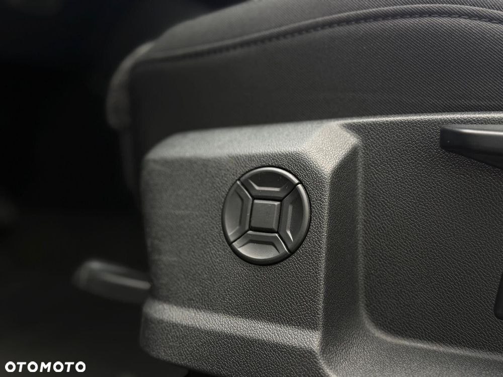 Audi Q3 Sportback - 16