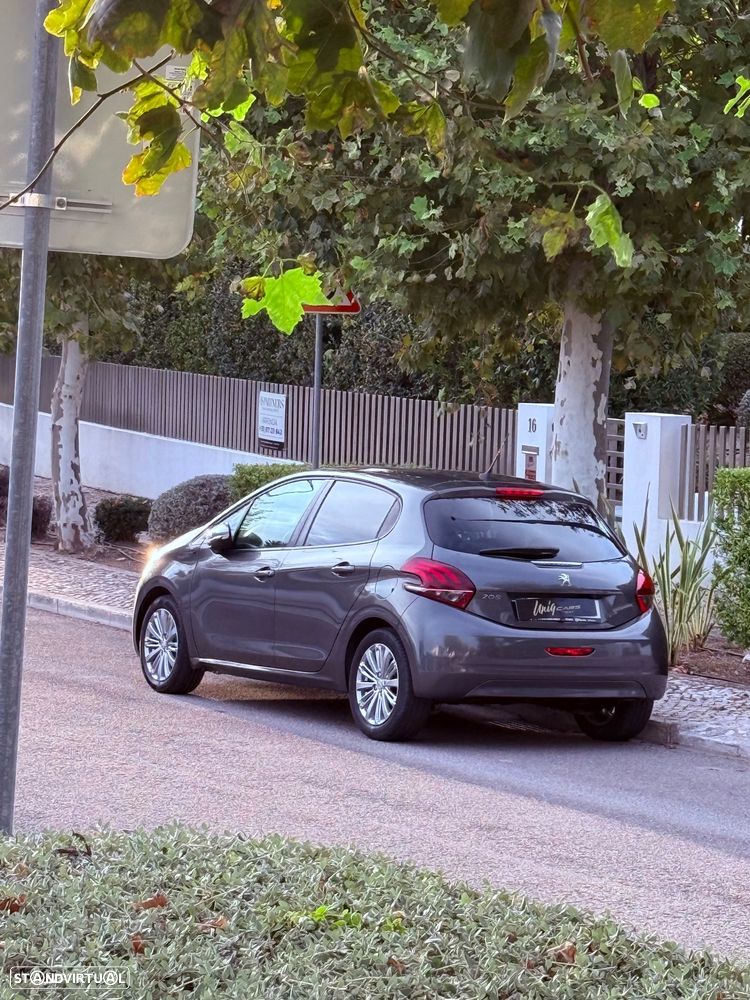 Peugeot 208 - 20