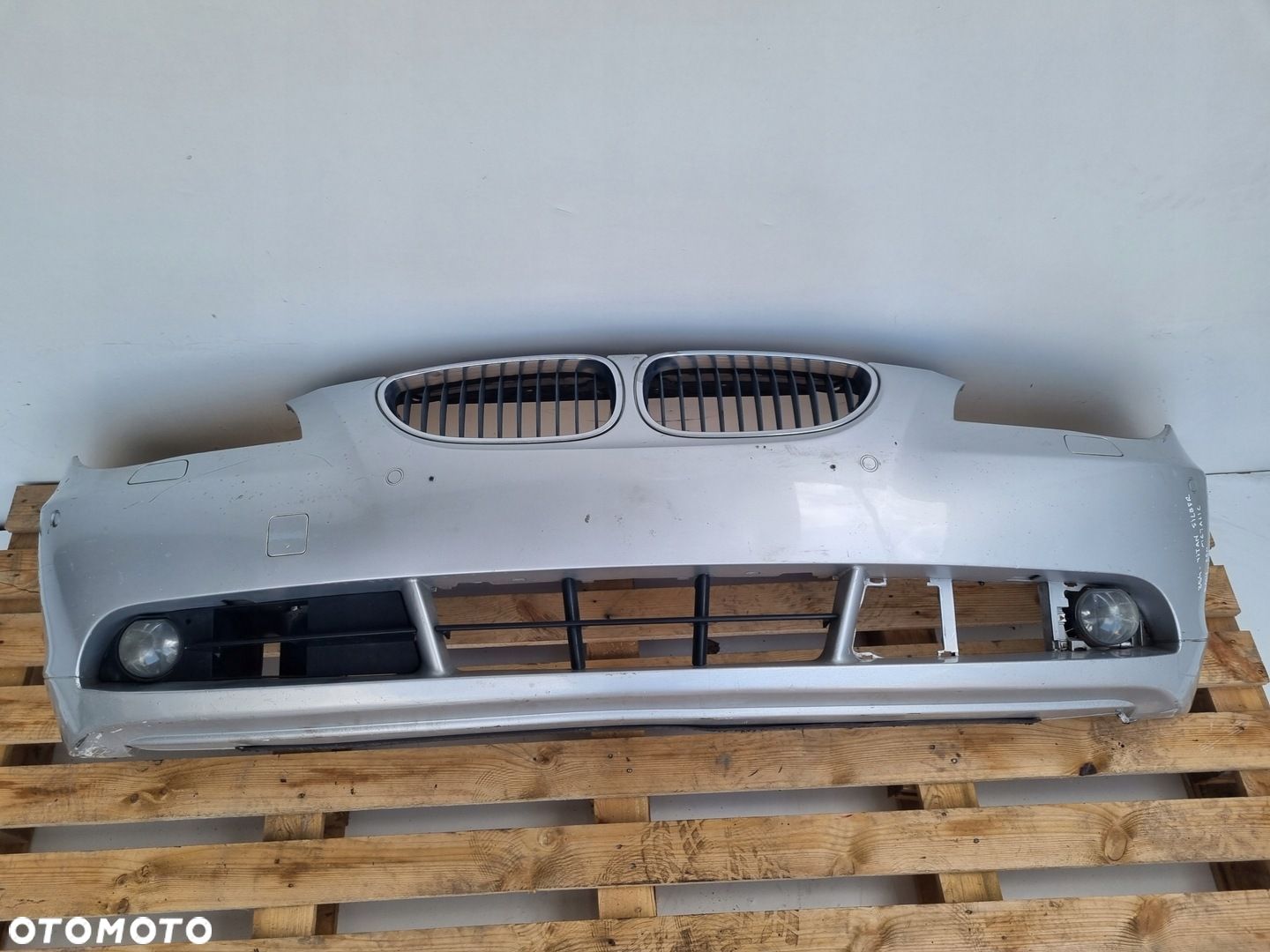 BMW E60 03-07r KOMPLETNY PRZEDNI ZDERZAK przód SREBRNY SPRYSKI PDC 354 - 1
