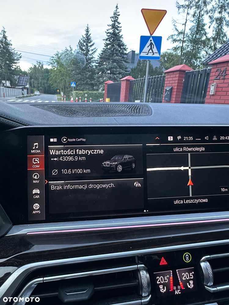 BMW X7 xDrive40d mHEV - 11