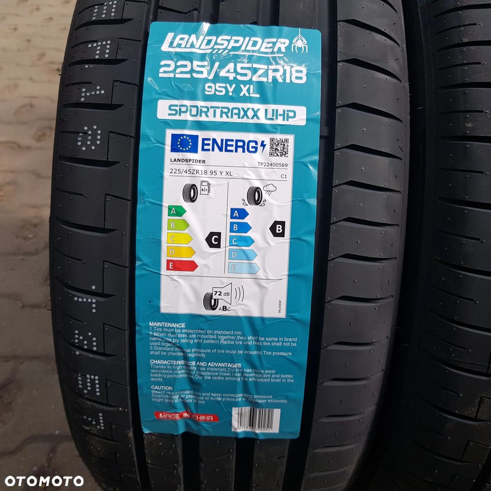 4x 225/45R18 Landspider Sportraxx UHP Komplet opon letnich - 2