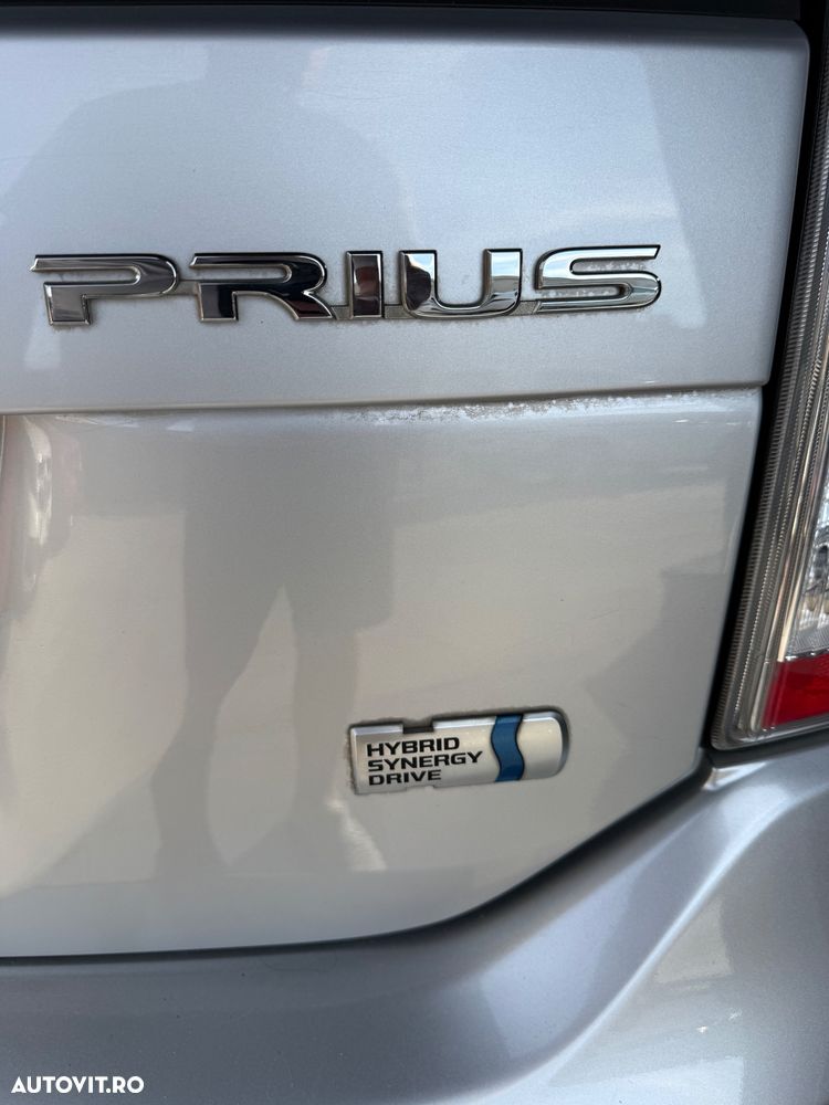 Toyota Prius (Hybrid) Comfort - 10