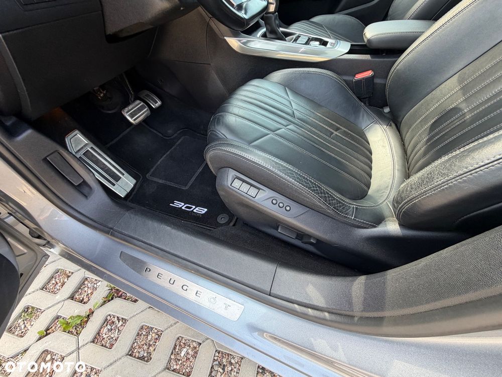Peugeot 308 1.5 BlueHDi Allure S&S EAT8 - 8