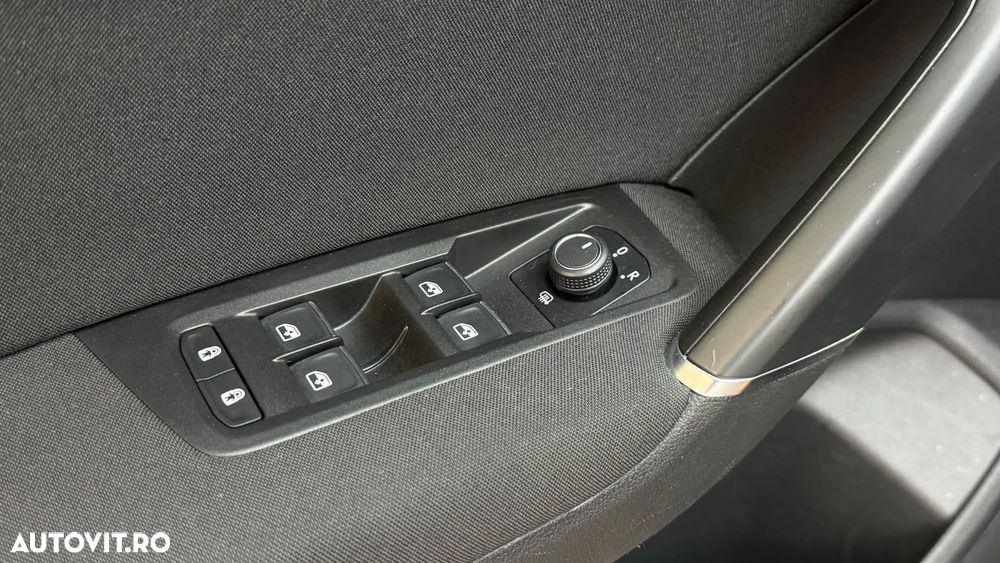 Volkswagen Touran - 29