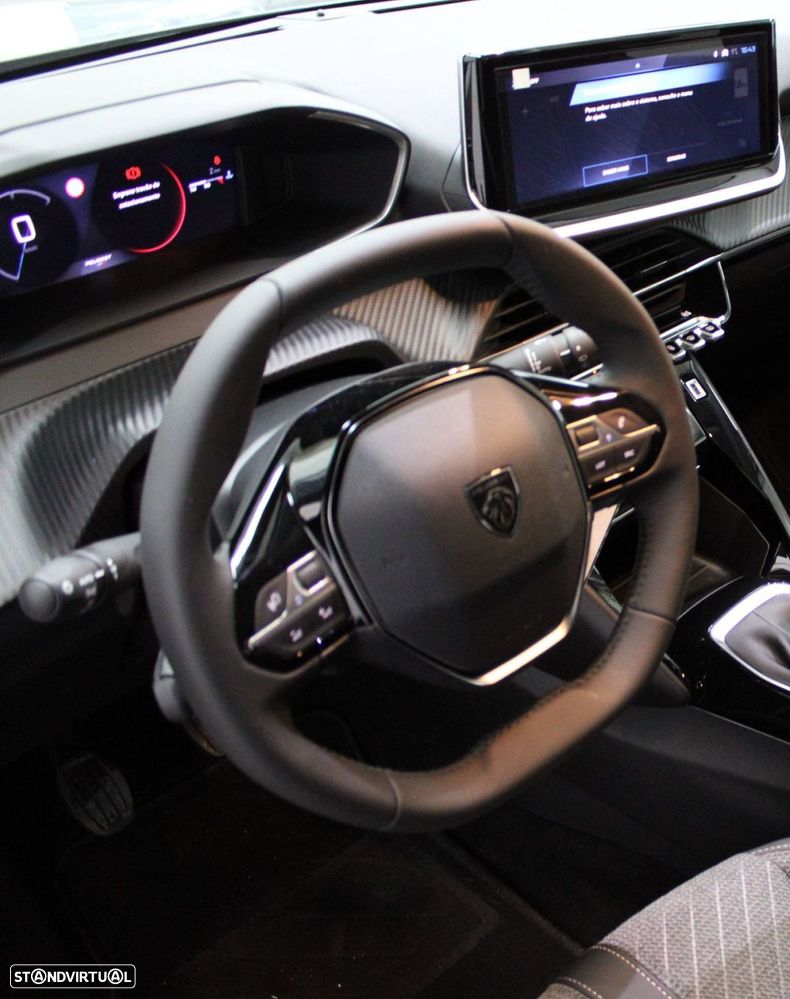 Peugeot 208 - 12