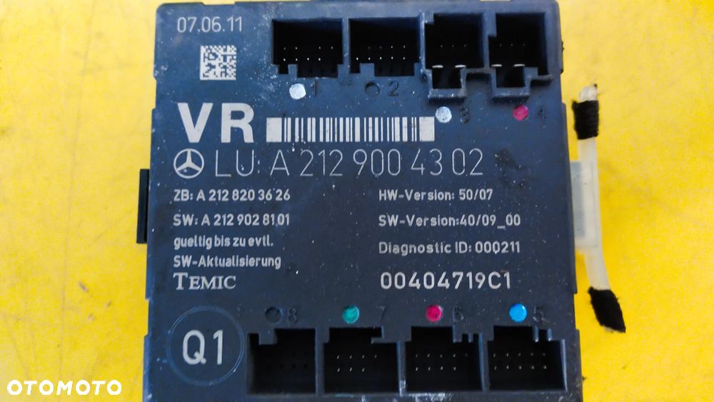 MODUŁ DRZWI PRAWY PRZÓD W212 MERCEDES 2129004302 - 2