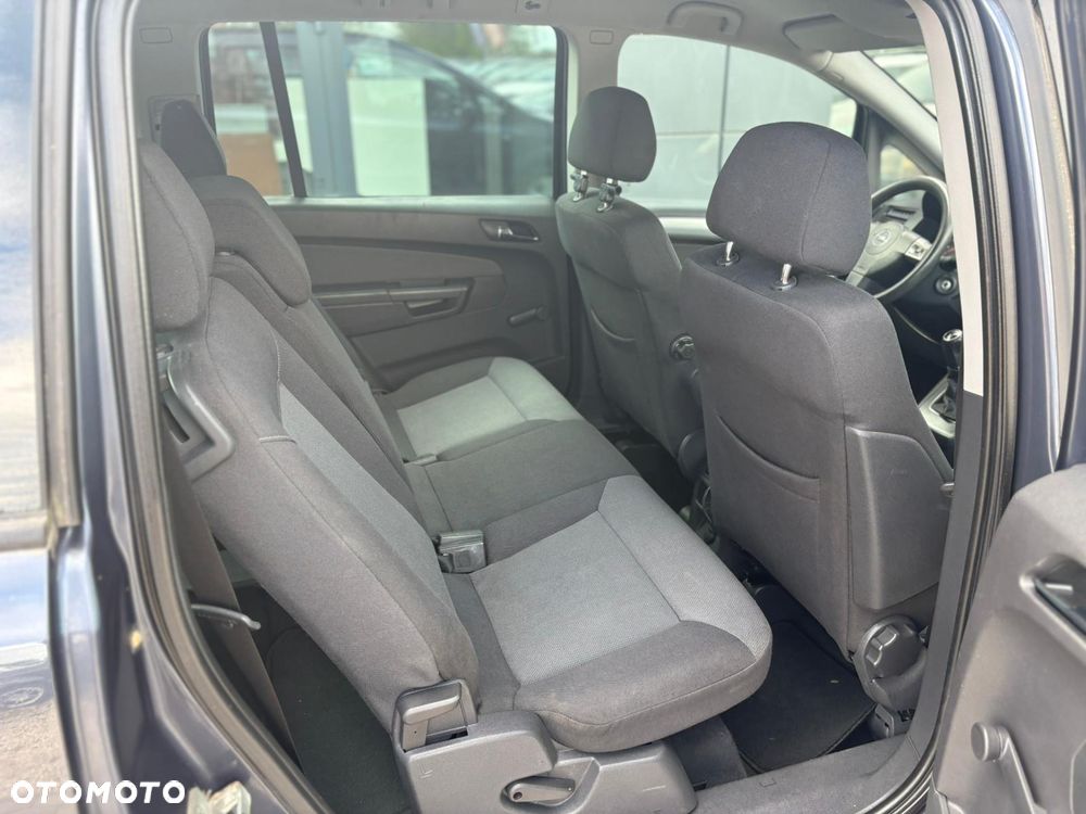 Opel Zafira 1.6 - 17