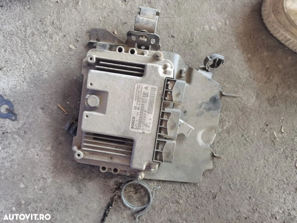 Calculator motor ECU, cod 9659062180, 0281011560, Peugeot 307 308 sw 207 Berlingo1.6 HDI - 1