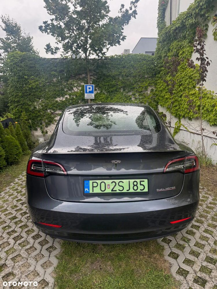 Tesla Model 3 - 12